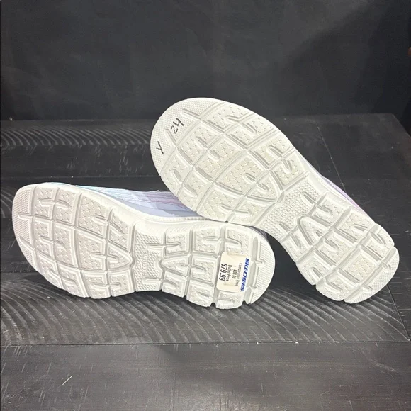 Skechers Pastel Blue and Pink Slip-On Athletic Shoes NWOT - Picture 6 of 6